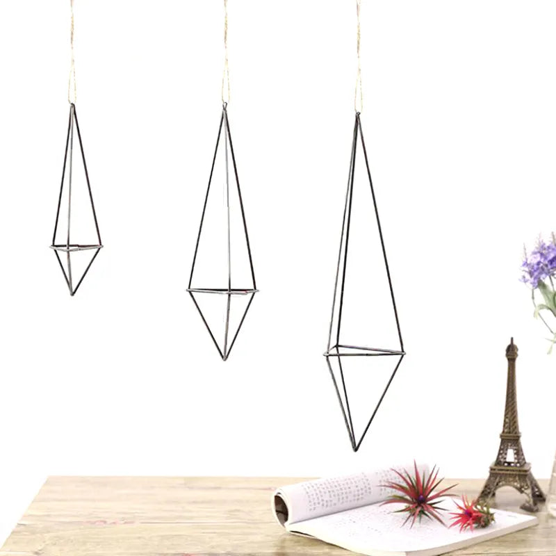 Metal Geometric Hanging Plant Pot