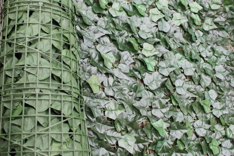 Artificial Privacy Ivy Roll 33 Square Foot / 118" x 40"