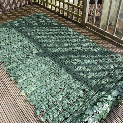 Artificial Privacy Ivy Roll 33 Square Foot / 118" x 40"